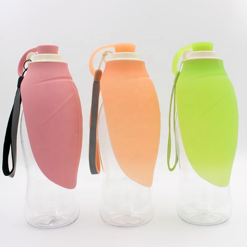 BSCI 20oz Silikon Kase Çevirmeli Köpekler İçin Katlanabilir Su Şişesi